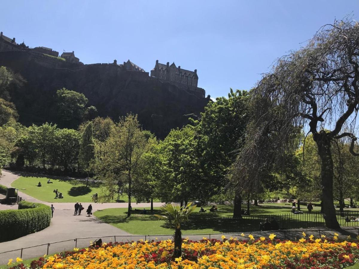1 Bedrooms Flat In Haymarket, Heart Of Flat Sleeps 4 Edinburgh