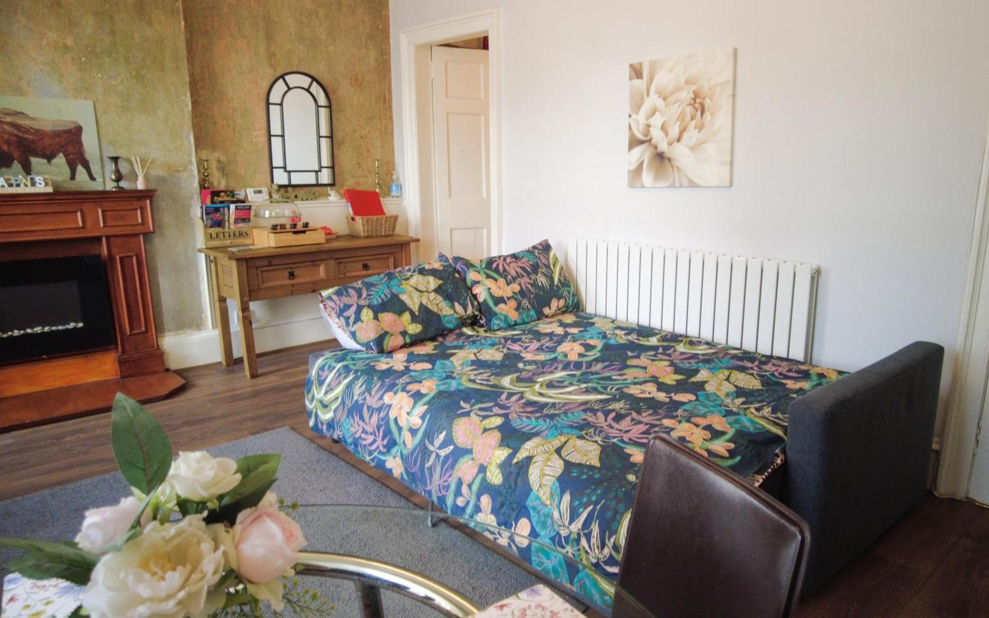 1 Bedrooms Flat In Haymarket, Heart Of Flat Sleeps 4 Apartment