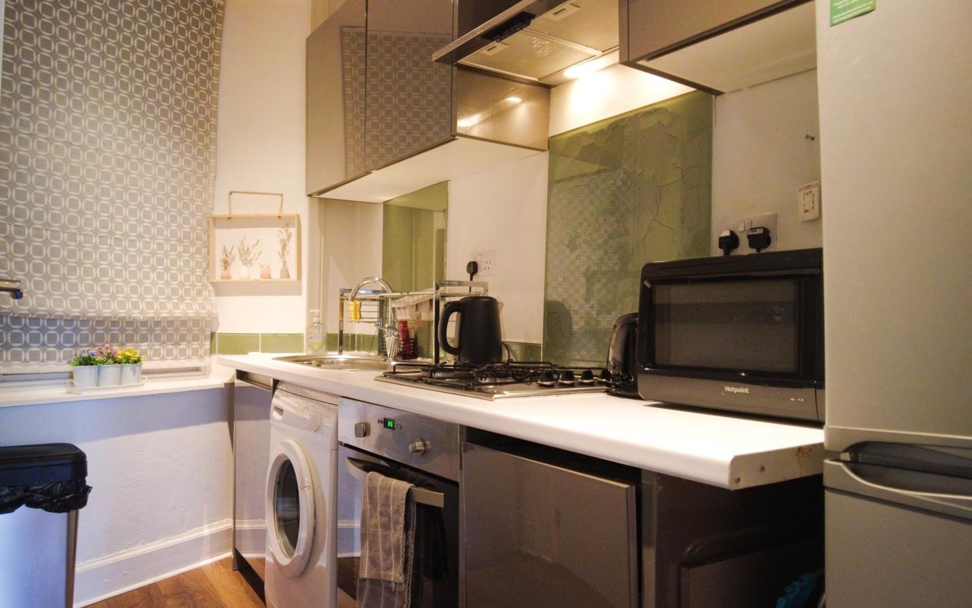 Apartment 1 Bedrooms Flat In Haymarket, Heart Of Flat Sleeps 4 *